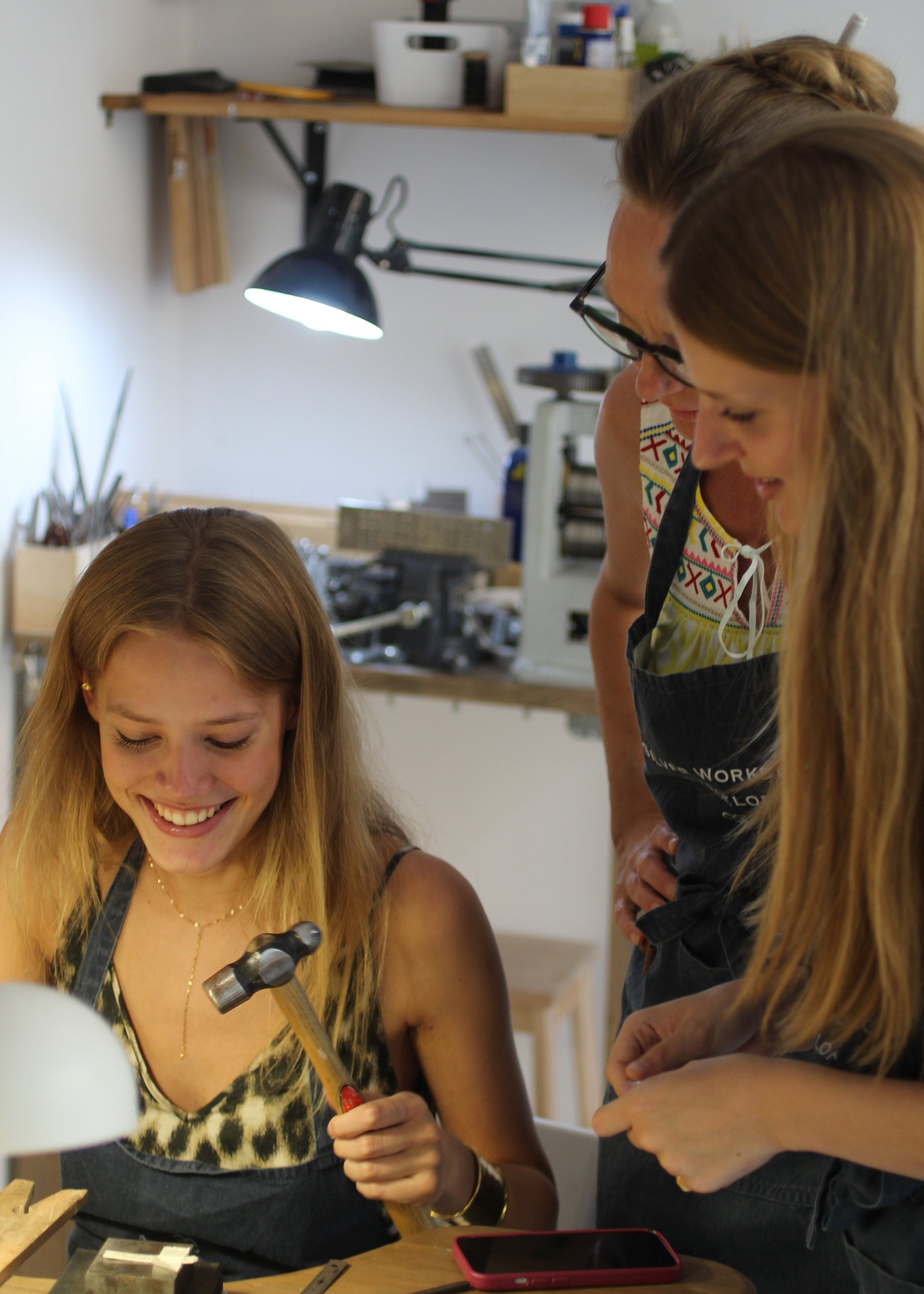 Silvermaking workshop barcelona for a hen party.