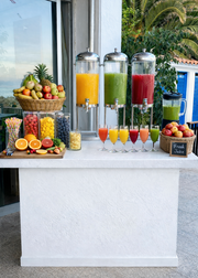 juice bar in white, with different juices