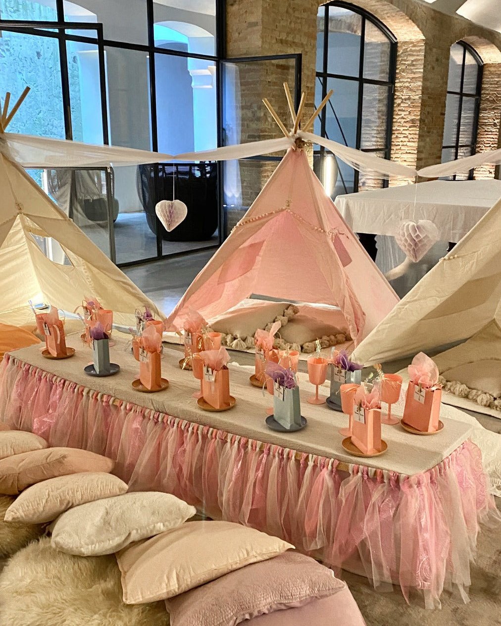 Unforgettable Kids Party and Tipi Pyjama Party Experiences in Maresme – Perfect for Creating Magical Memories!