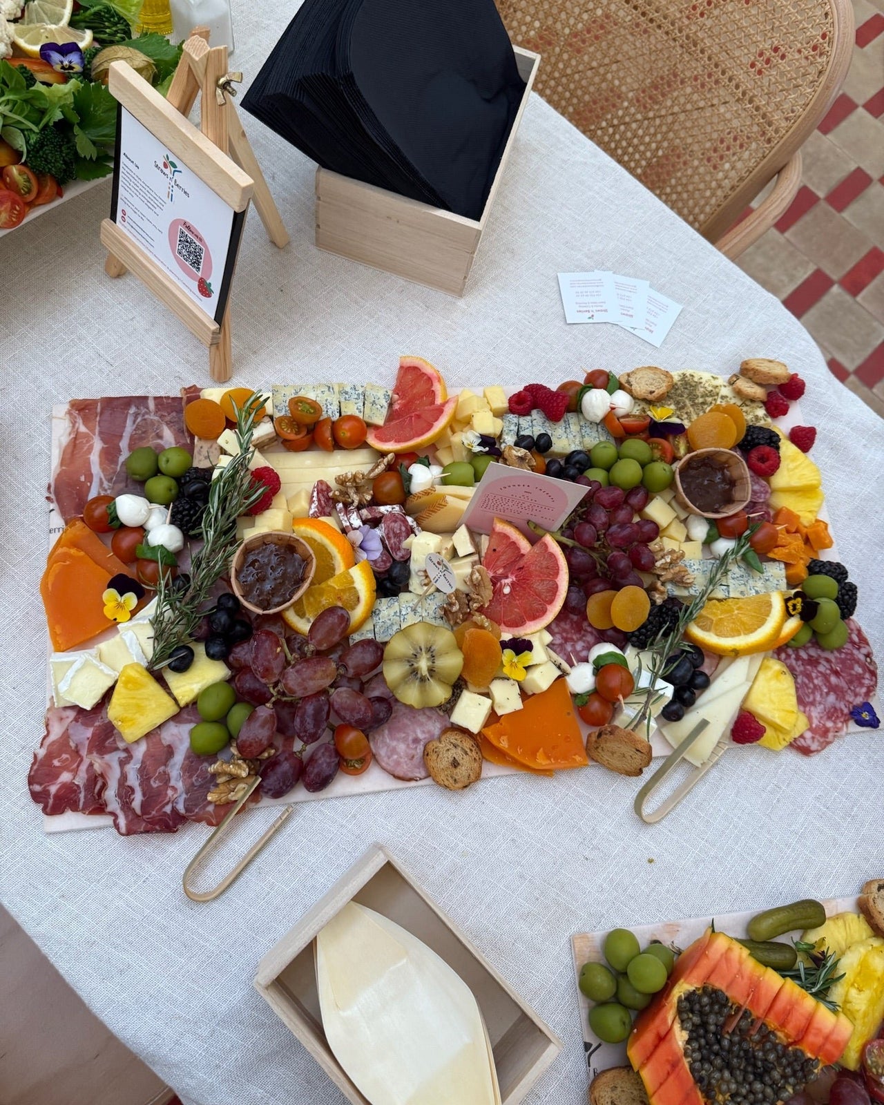 Savor the flavors of our vibrant vegetarian grazing platters, packed with premium cheeses, fresh fruits, crisp vegetables, and gourmet dips. Ideal for parties, weddings, and events, these beautifully arranged platters are a feast for the eyes and palate.