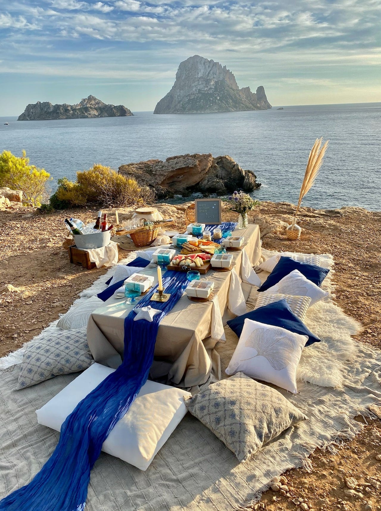 Group Picnic Ibiza